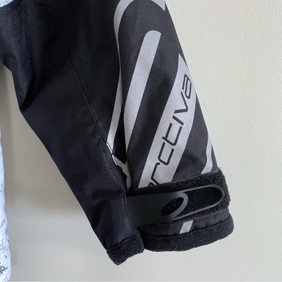 Arctiva Youth 10 Snow Jacket Black White Insulated Winter Coat Ski Snowboard - Picture 5 of 10